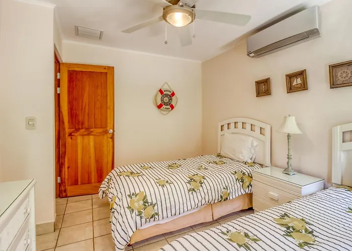 2-unit Bundle: Bahia Pez Vela * Playa Ocotal